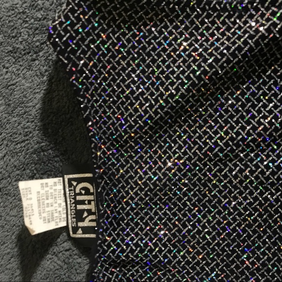 City Triangle Sparkly ⚡️ Sleeveless Top - Picture 4 of 7